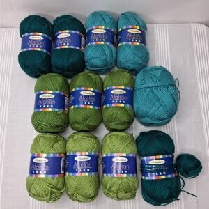 10 Herrschners 2-Ply Afghan Yarn 2-ounce Skeins Teal Olive Leaf Green Crochet